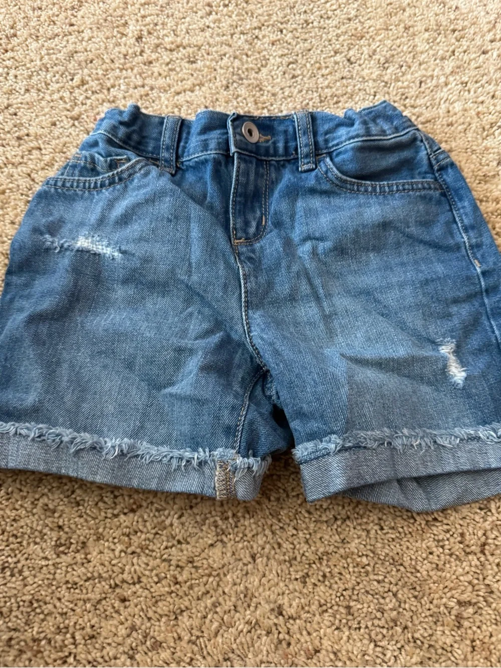 Girls denim short 💙